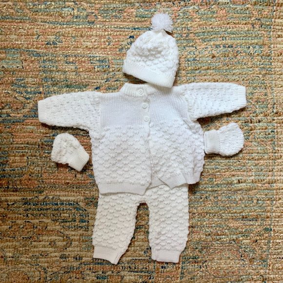 Saks Fifth Avenue Other - Tots Fifth Avenue (Saks Brand) Layette